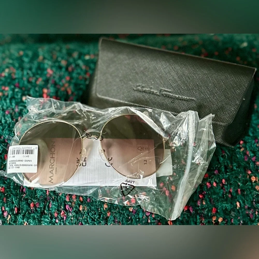 Ferragamo SF299S 60mm Round Sunglasses NWT Full Set Gold/Brown Rare